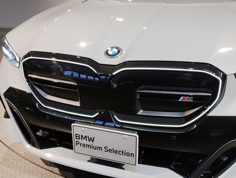 BMW i5 M60 xDrive Sedan RHD