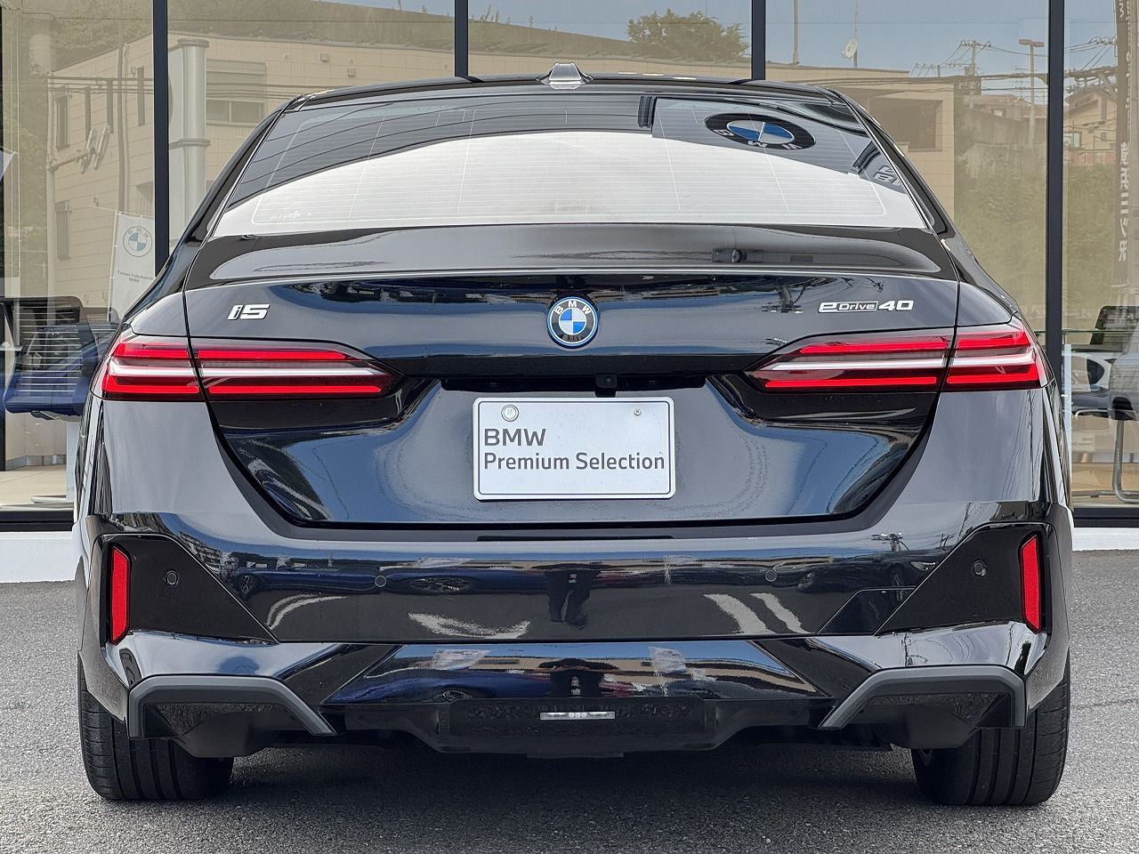 BMW i5 eDrive40 Sedan RHD