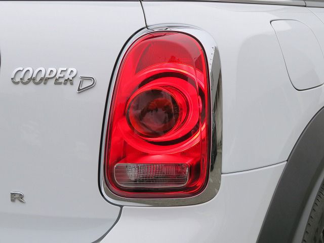 MINI CROSSOVER COOPER D