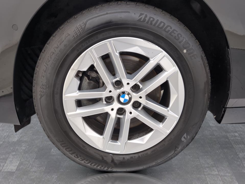 BMW 216