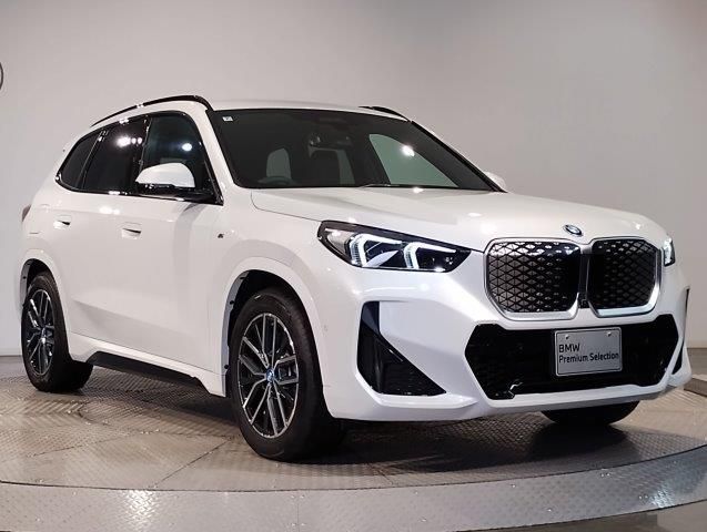 U11 iX1 xDrive30