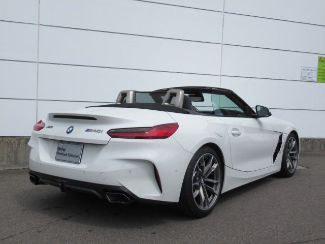 G29 Z4 M40i RHD