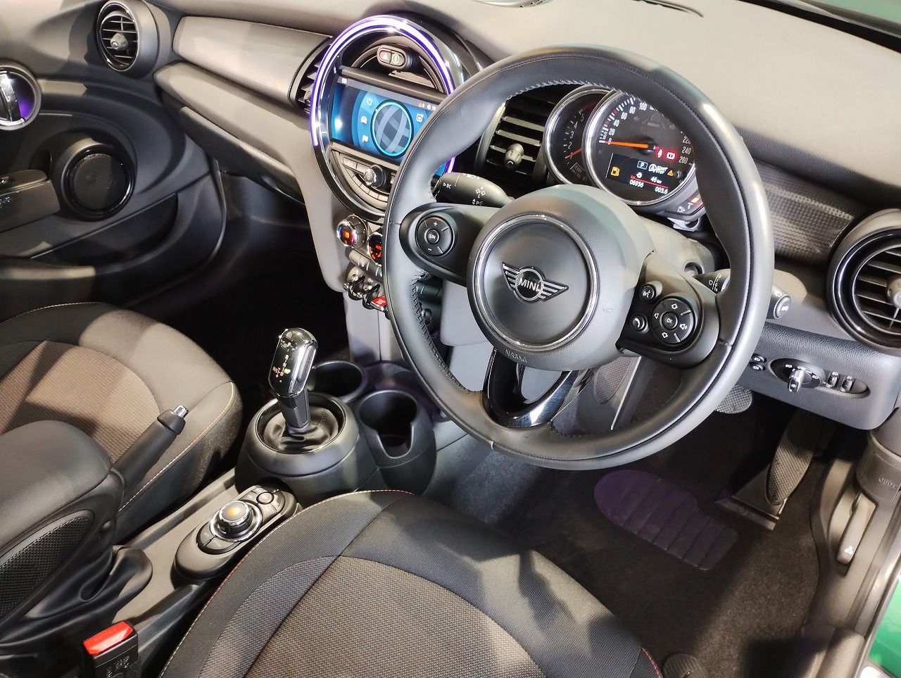 MINI F55 Cooper D 5dr Hatch LCI