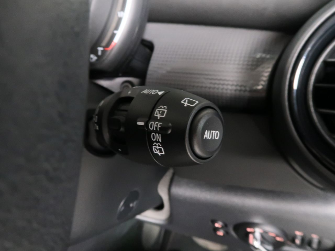 F56 MINI Cooper 3-Door Hatch LCI