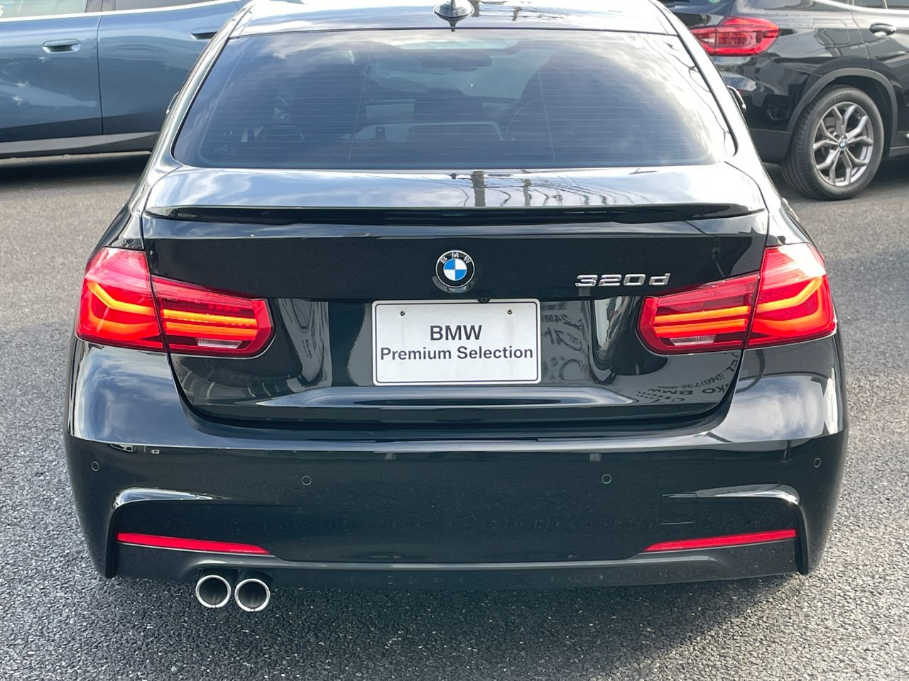 320D SEDAN RHD