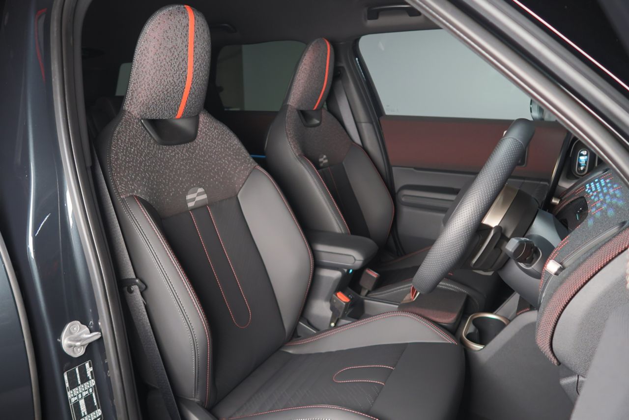 U25 MINI John Cooper Works Countryman ALL4