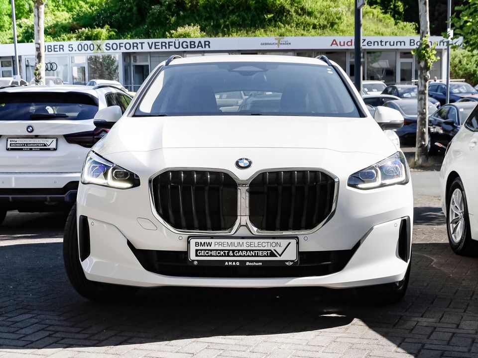BMW 218