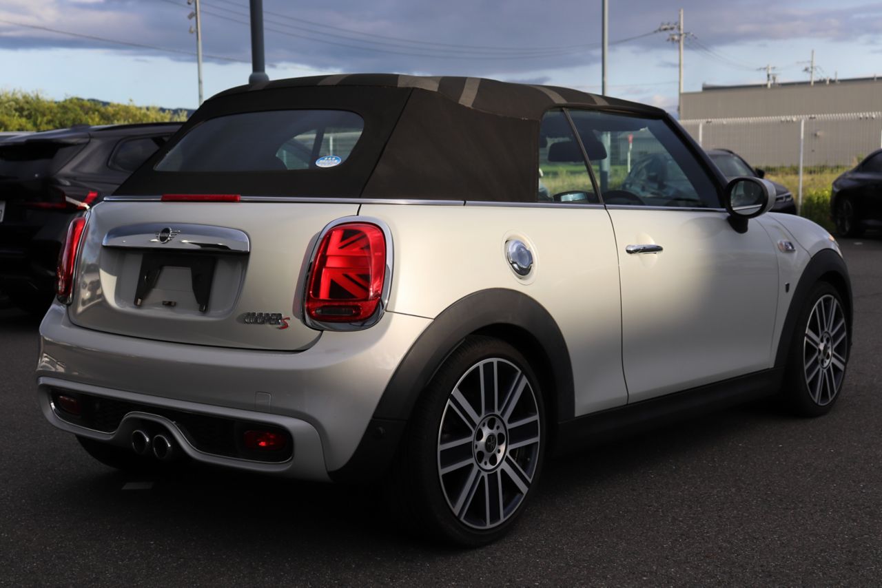 F57 MINI Cooper S Convertible LCI