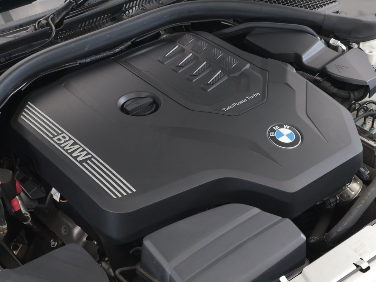 G20 320i Saloon RHD MX
