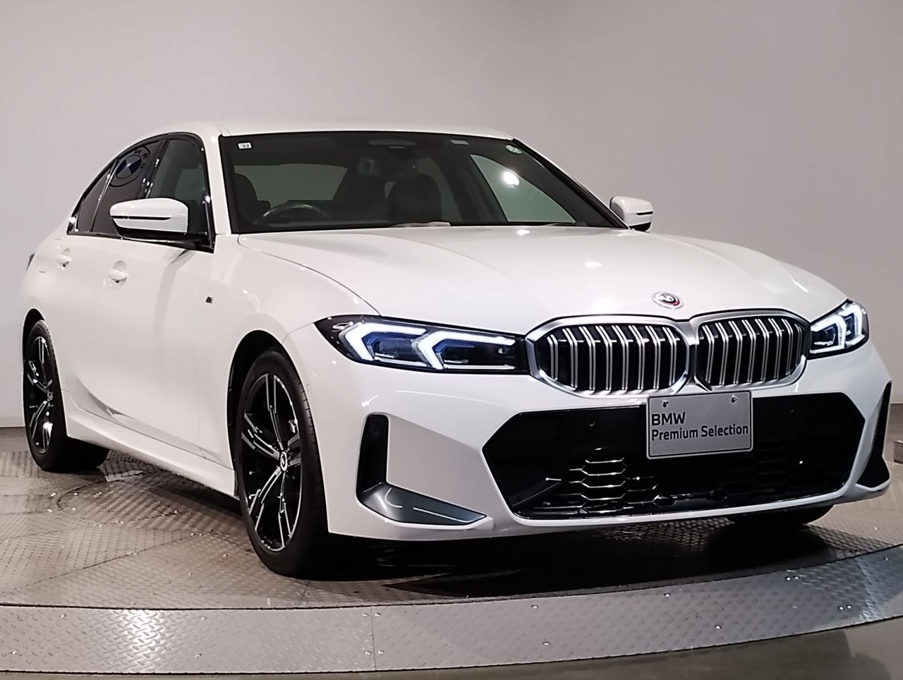 320d xDrive Berline RHD