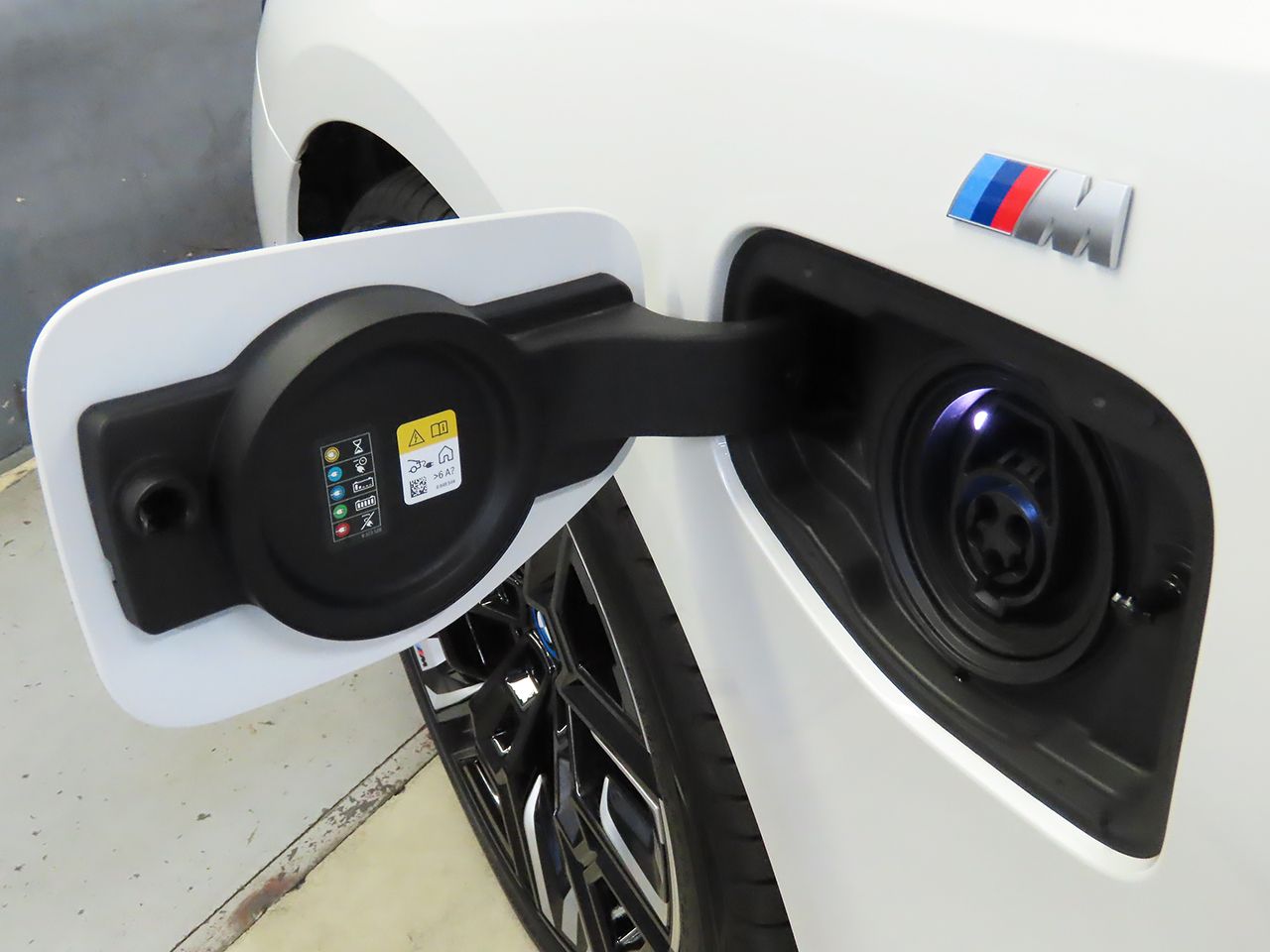 BMW i5 M60 xDrive Sedan RHD