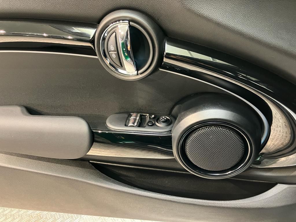 MINI Cooper SE