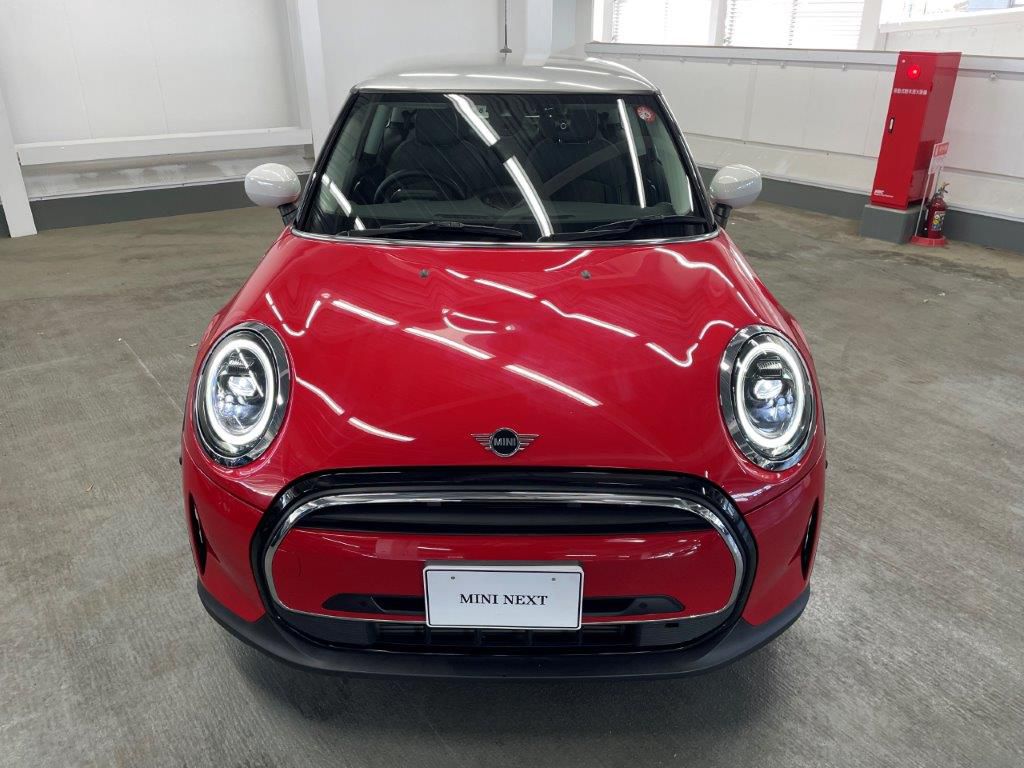 MINI Cooper F56 RHD