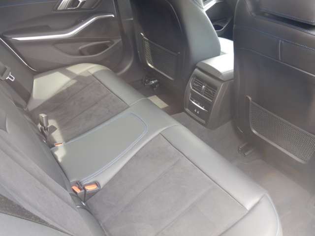G20 320i Saloon LCI RHD MX