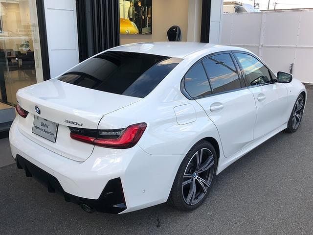 320d xDrive Berline RHD