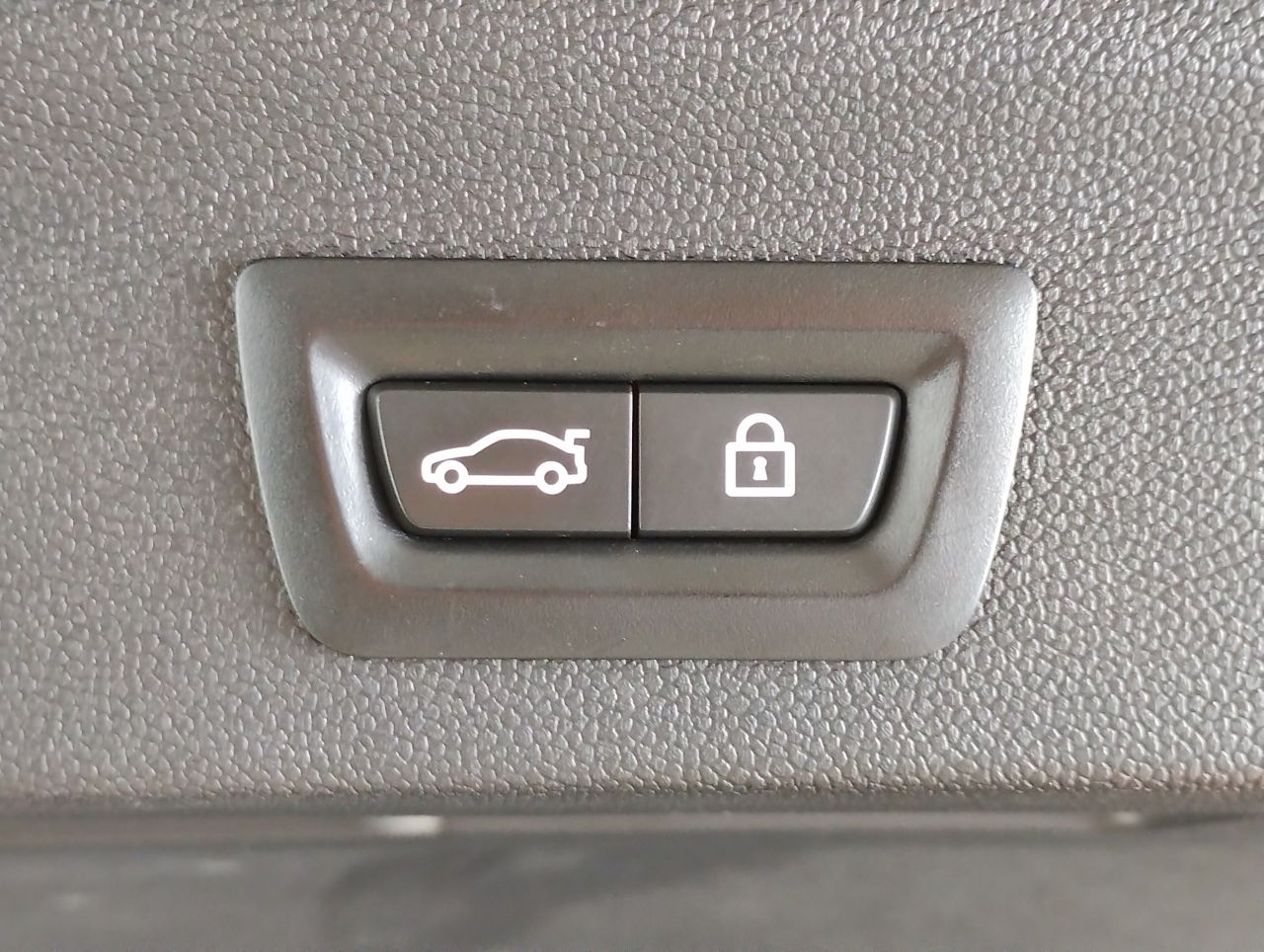 MINI CROSSOVER COOPER D