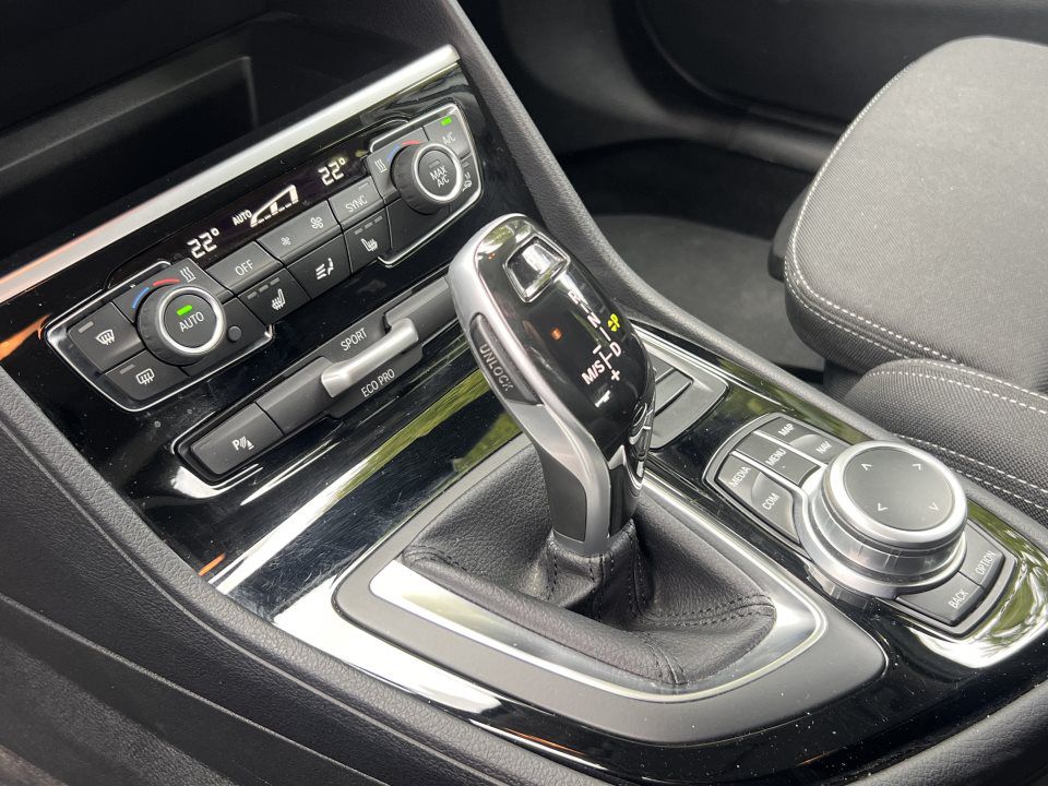 BMW 218