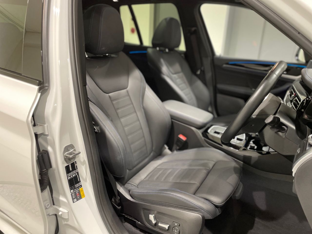 G08 iX3 BEV RHD