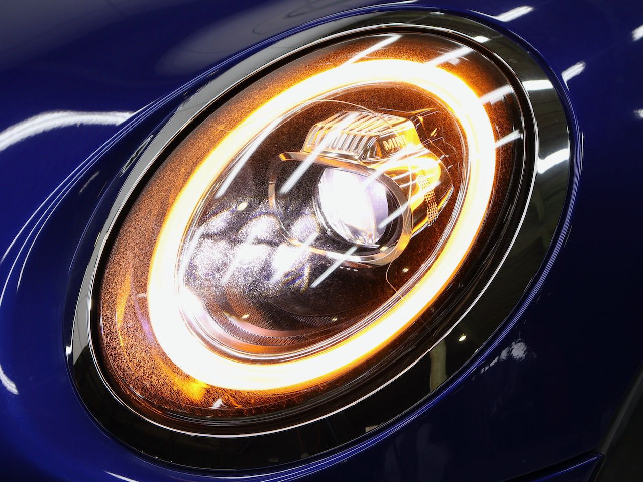 F55 COOPER D (AT)