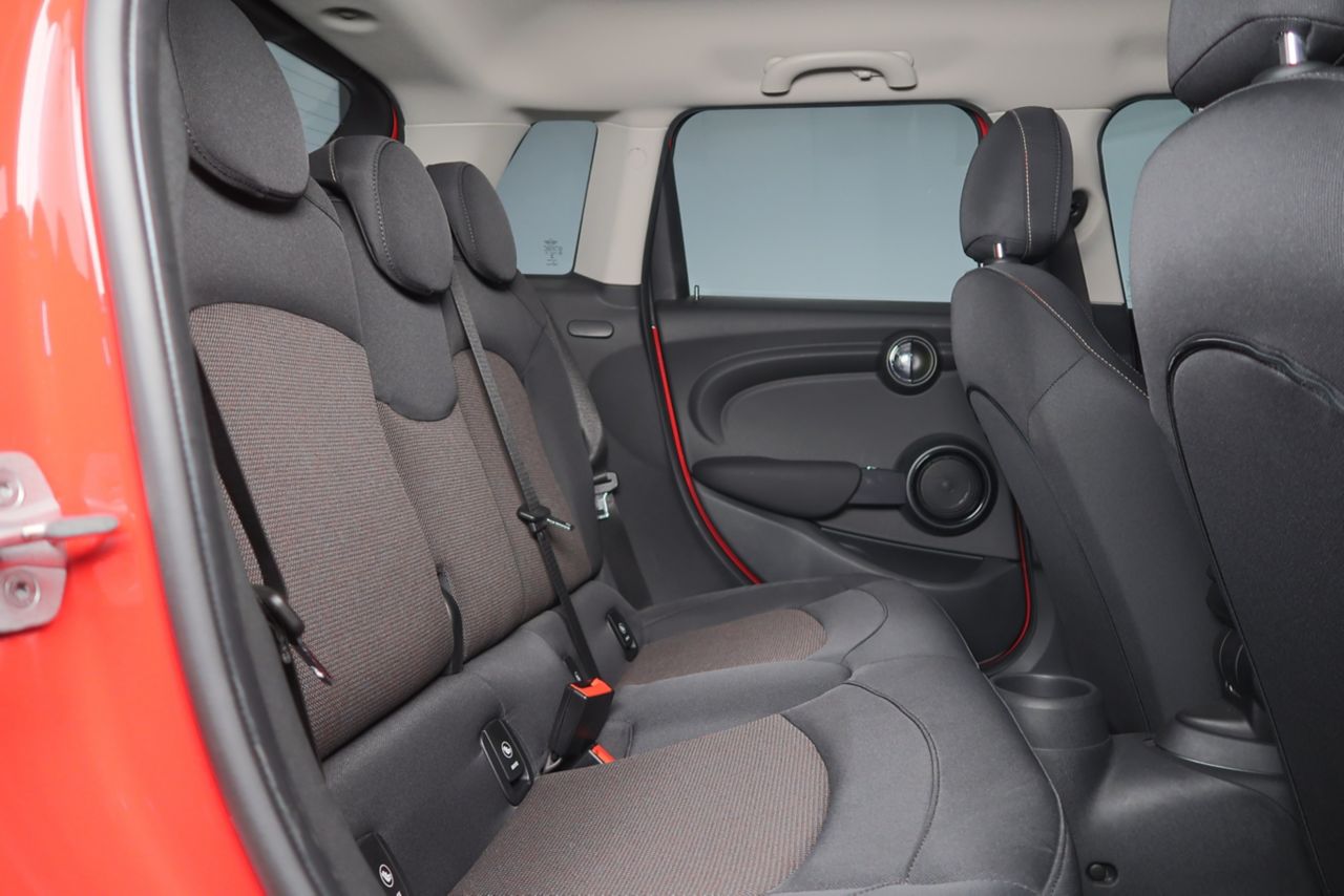 F55 MINI Cooper 5-Door Hatch LCI
