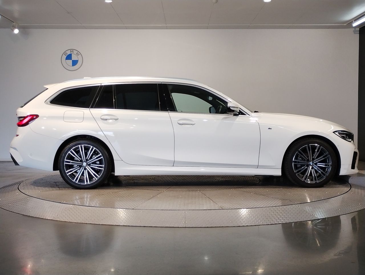 G21 320d xDrive Touring RHD