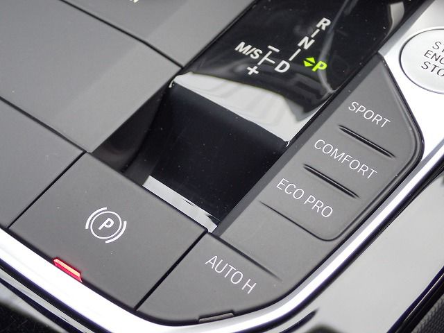 F40 118d Sports Hatch 5-door B47 2.0d