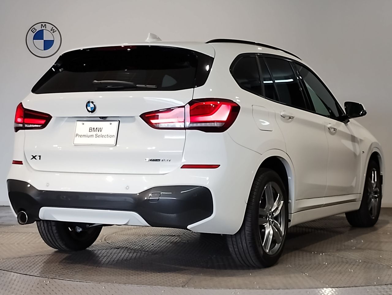 X1 sDrive18i RHD
