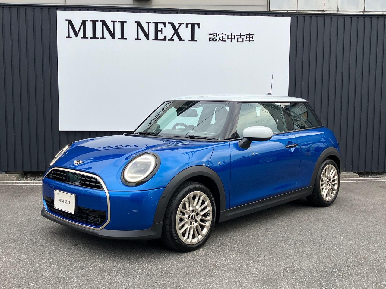 THE NEW MINI COOPER (3 DOOR) C