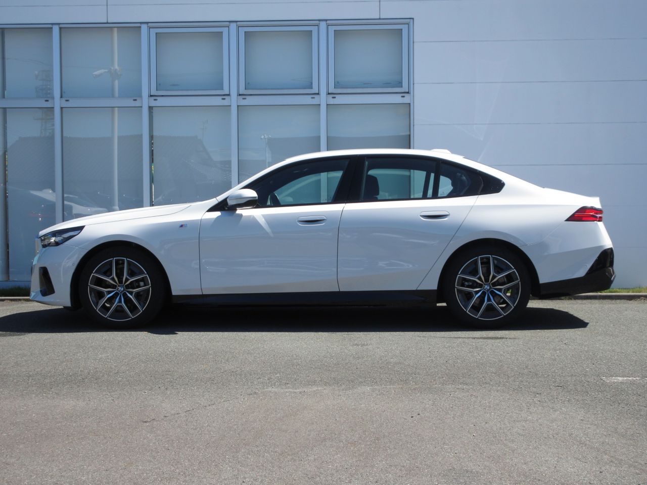 520i Sedan RHD