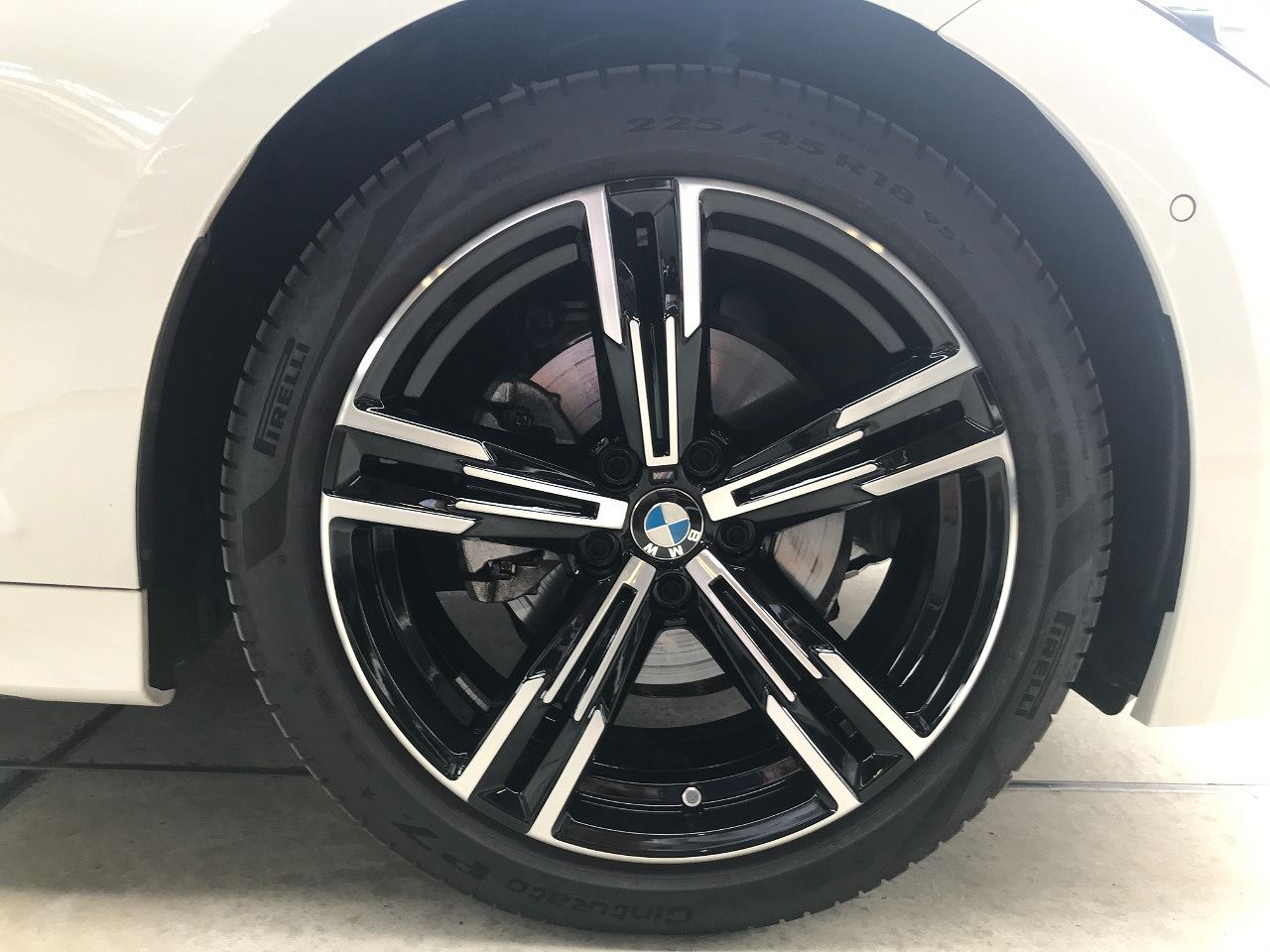 320d xDrive Berline RHD
