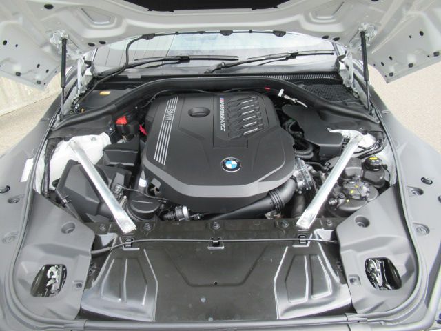G29 Z4 M40i RHD