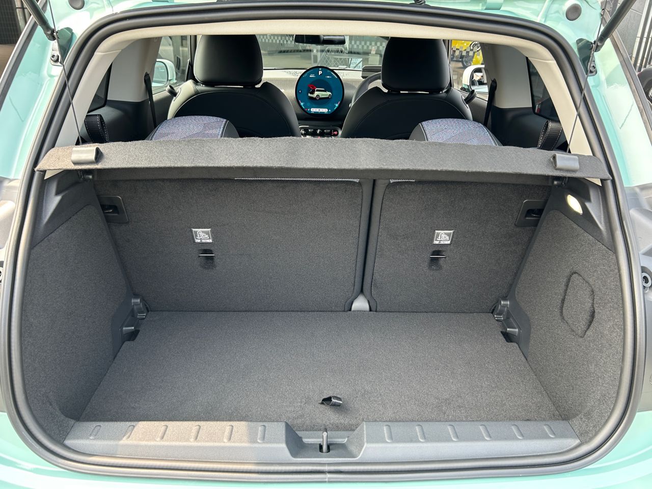 J01 MINI Cooper SE
