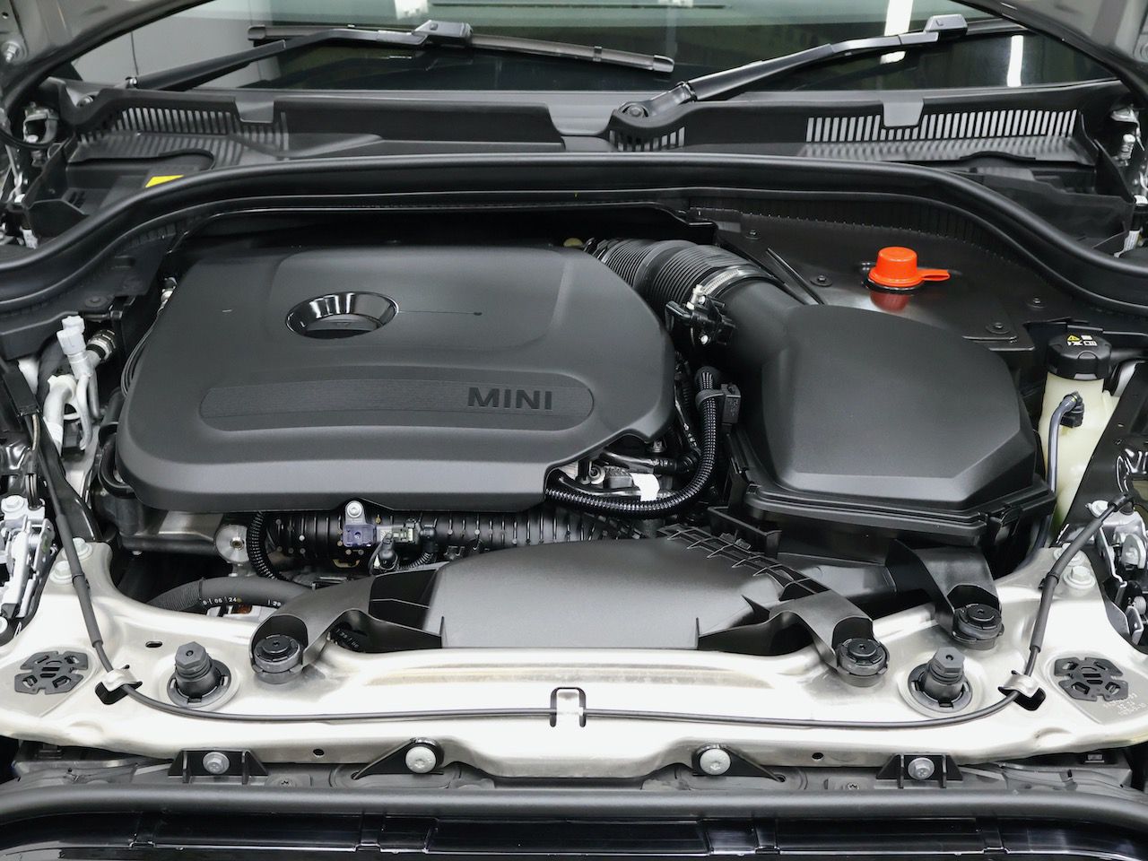 F66 MINI Cooper C 3Dr