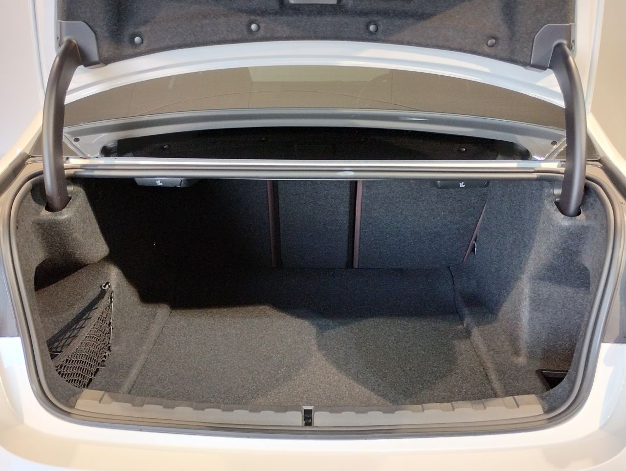 G20 320i Saloon LCI RHD MX