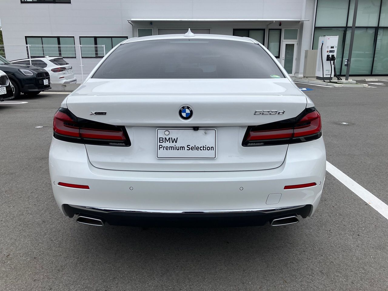 520d xDrive Sedan RHD