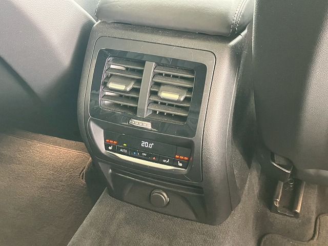 X4 M RHD