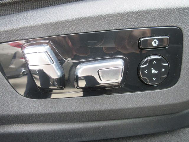 XM RHD