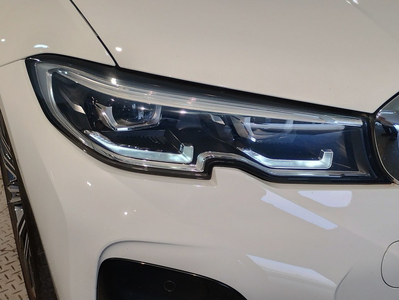 G21 318i Touring
