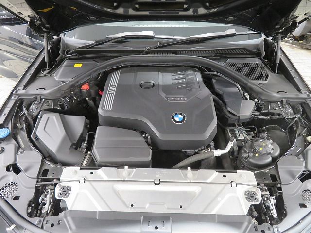 G20 320i Saloon RHD TU