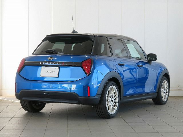 F65 MINI Cooper S 5Dr