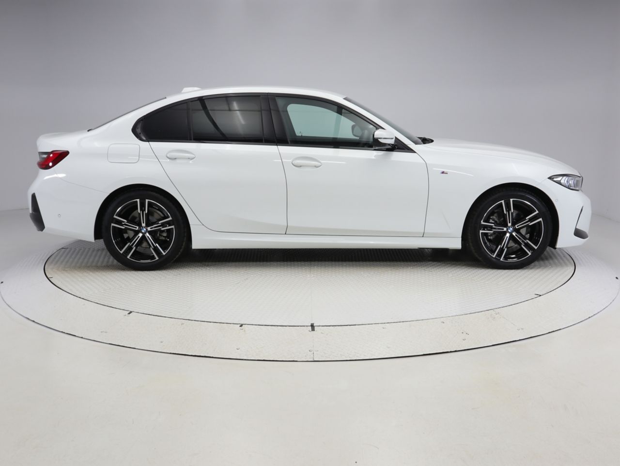 320d xDrive Berline RHD