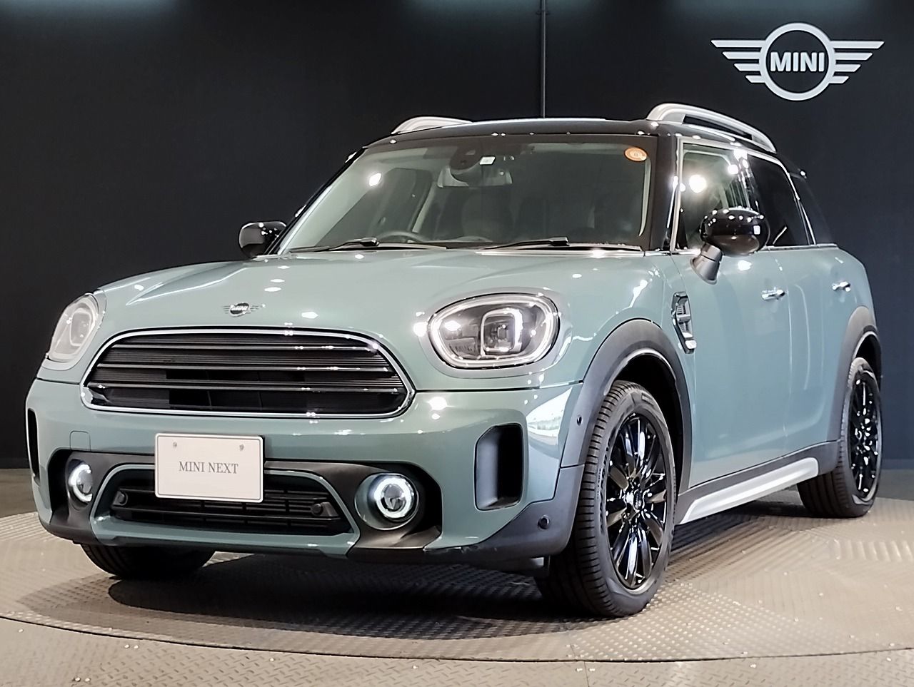 MINI COOPER D CROSSOVER.