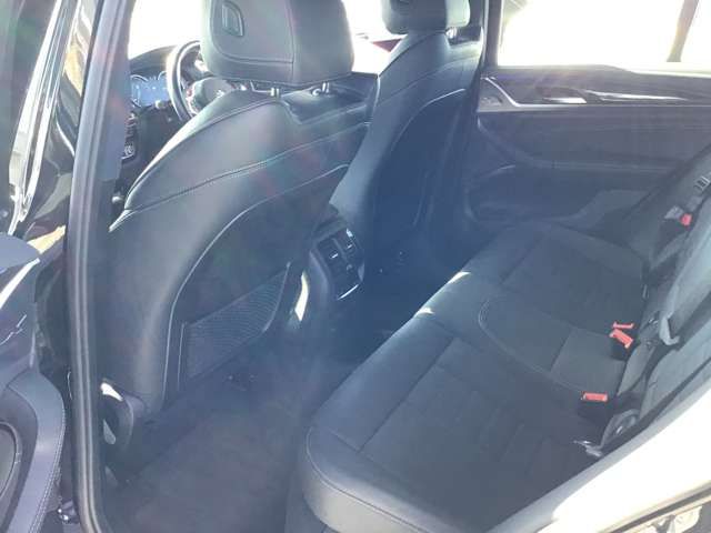 X4 M RHD