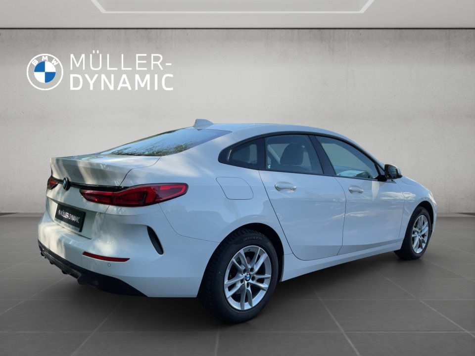 BMW 218