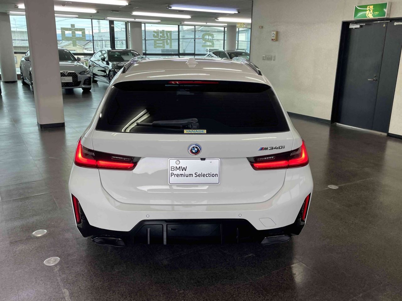 G21 M340i xDrive Touring LCI RHD