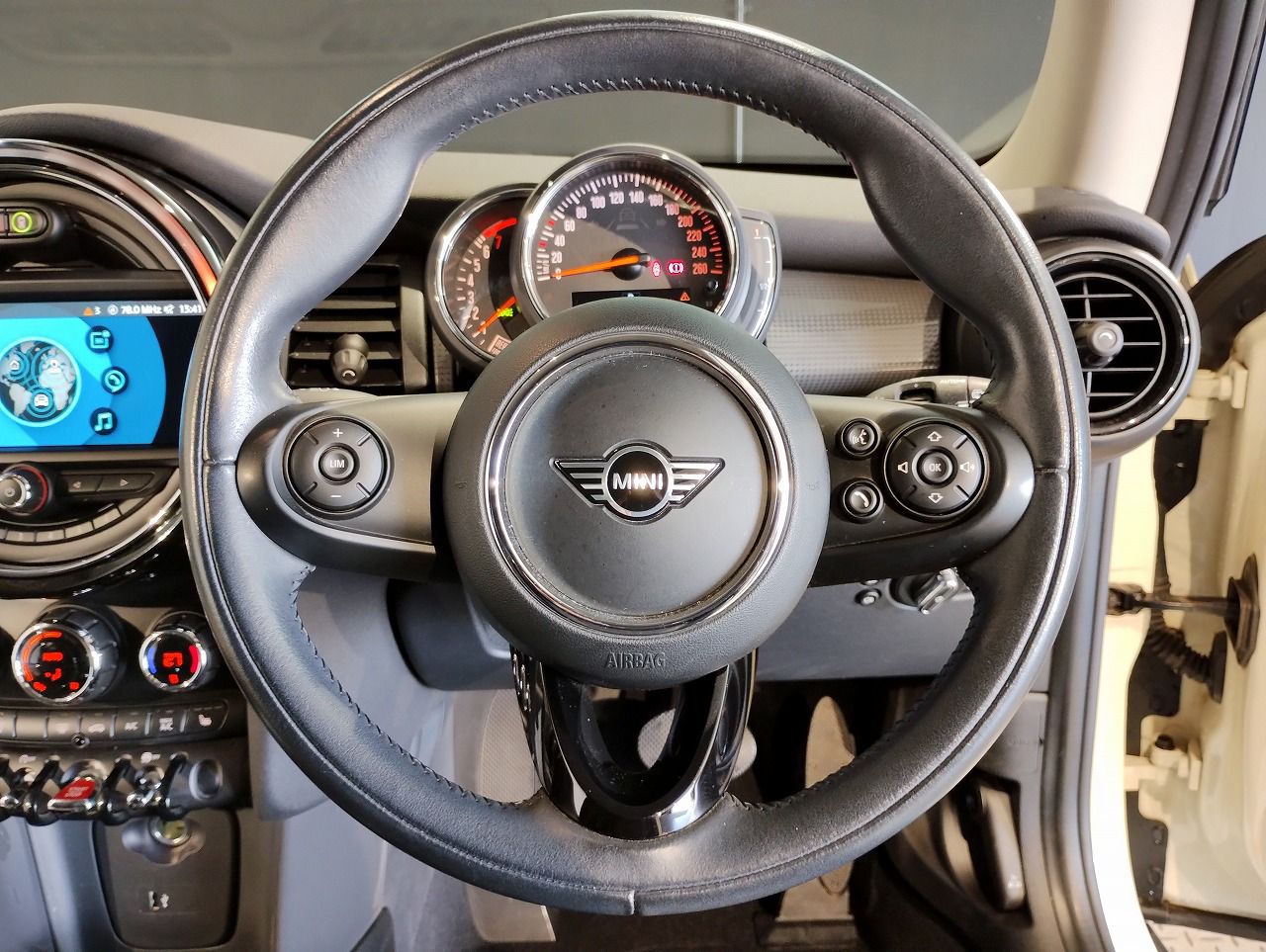 F56 MINI Cooper 3-Door Hatch LCI