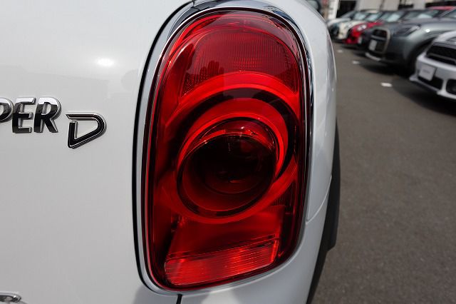 MINI CROSSOVER COOPER D ALL4