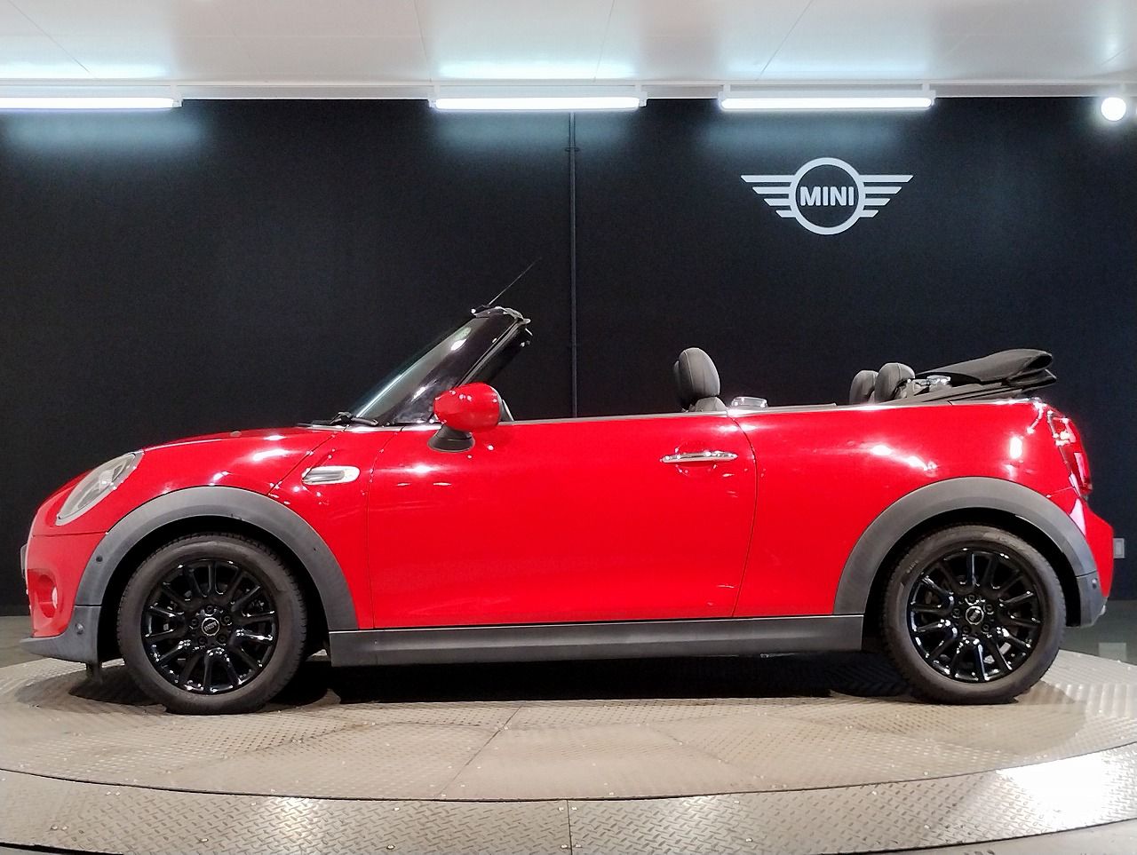 F57 MINI Cooper Convertible LCI