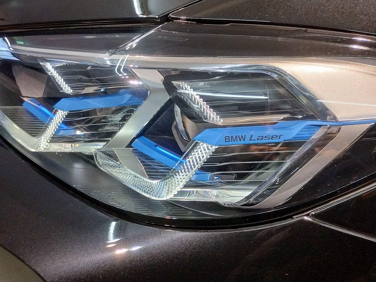 G01 X3 M40d RHD LCI ZA