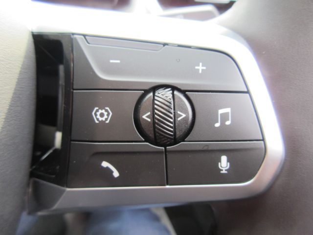 iX2 xDrive30 MSP
